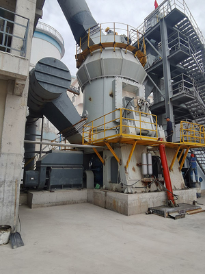 Vertikal Barite Bauxite Grinding Mill Mesin Penggiling Hemat Energi
