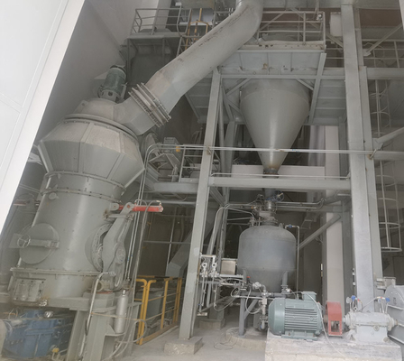 Output Tinggi 30 - 290T/H VRM Cement Mill 350m2/Kg Area Permukaan Spesifik