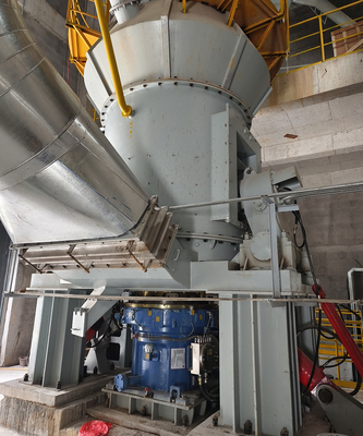 Batu kapur penggilingan vertikal roll mill Untuk slag Clinker Batubara Cement Pet Coke